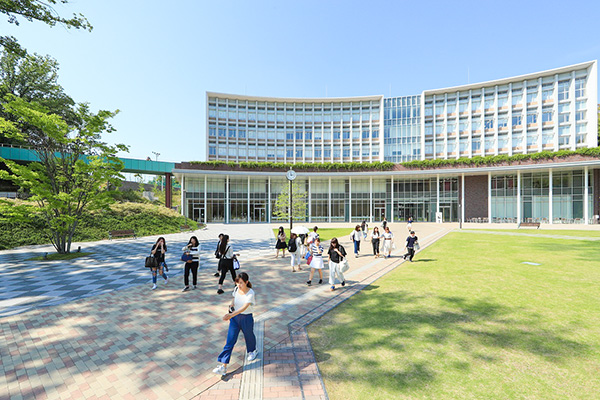 金城学院大学